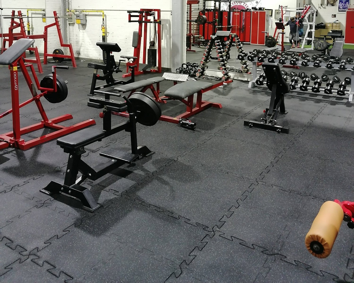 Safe surface in the personal training studio