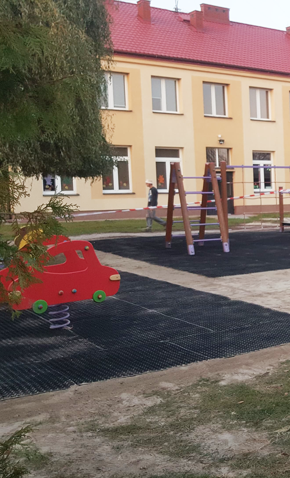 Mata Przerostowa czarna na place zabaw Flexmat czarna